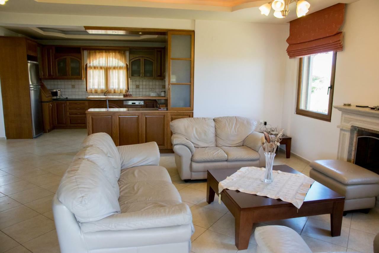 Villa Tinadora Agia Triada Esterno foto
